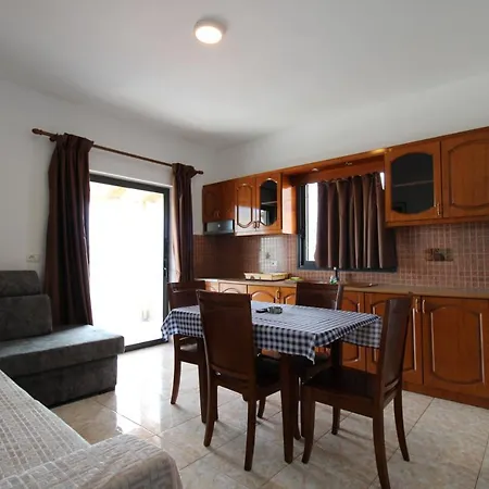 Apartment Vila Bilali