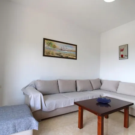 Apartment Vila Bilali *