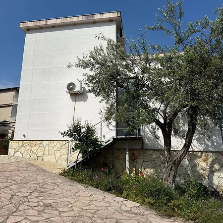 Vila Bilali Apartmán Ksamil
